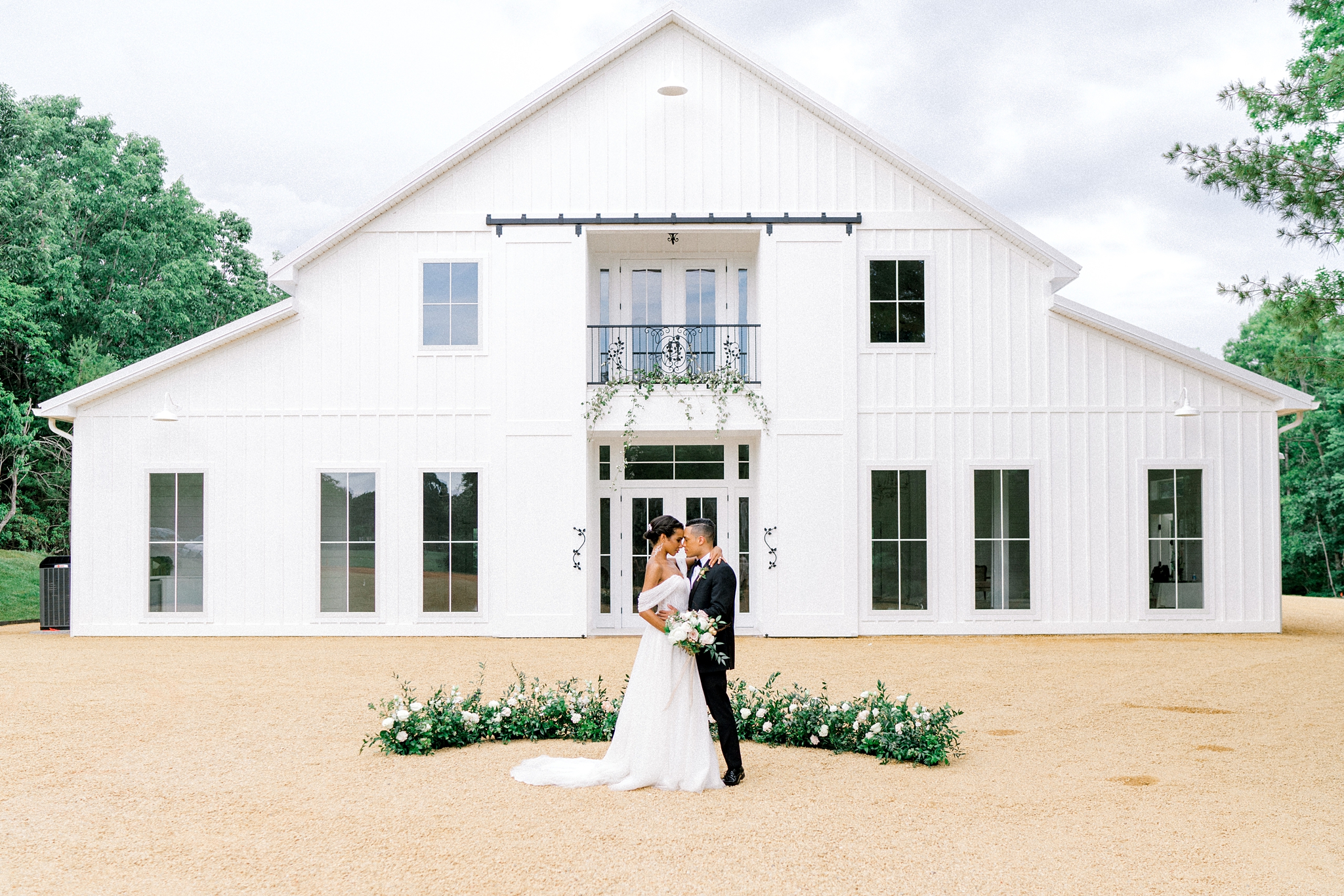 ivy rose barn wedding